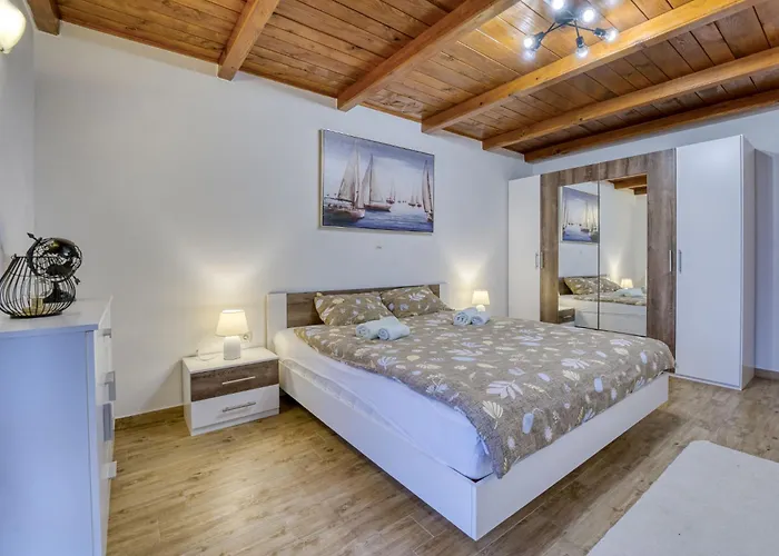 Zora By Interhome Appartamento Abbazia